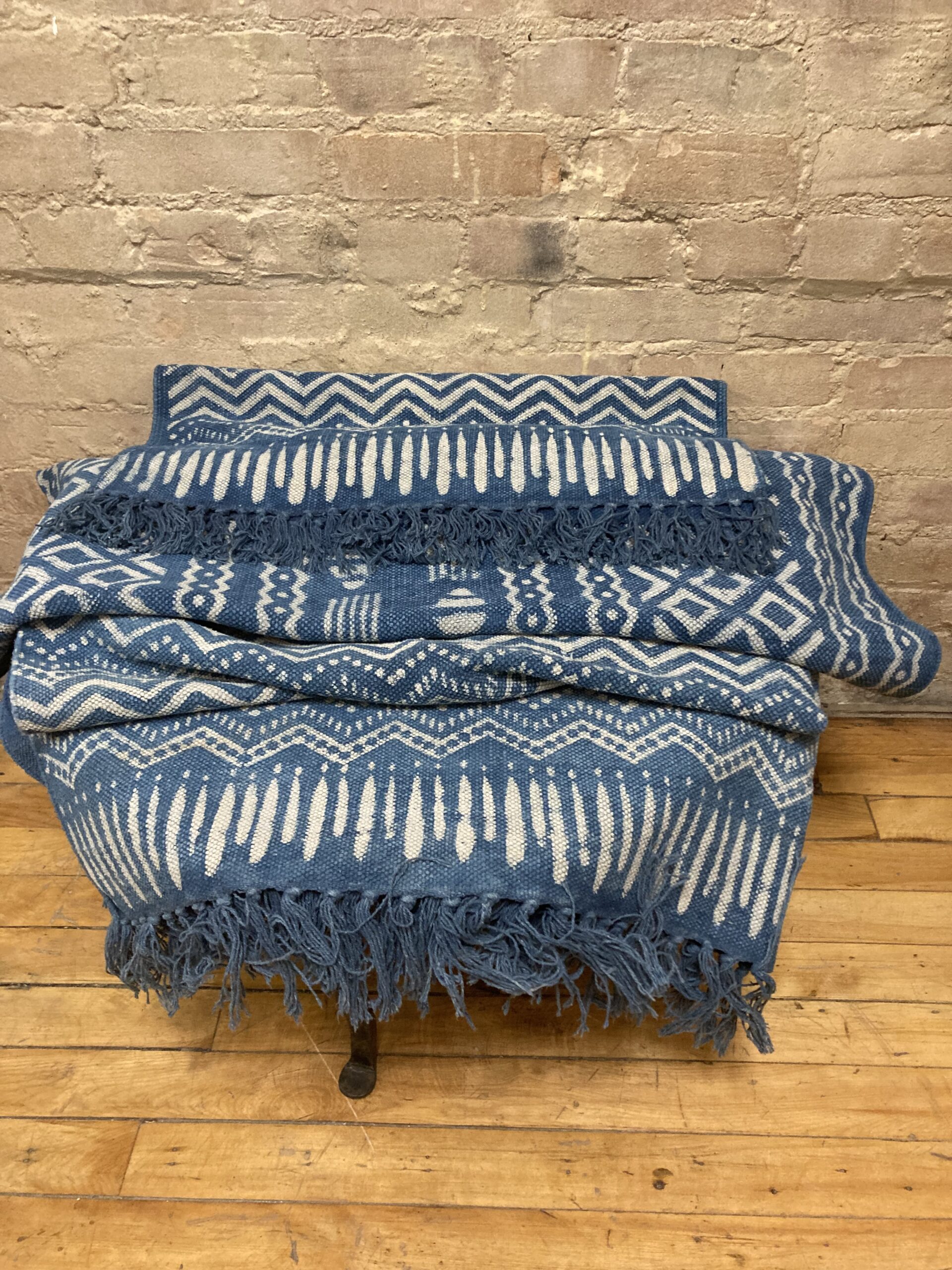 RUG – 100% COTTON / DHURRIE – HAND PRINTED / INDIGO DYED – 3′ X 5′
