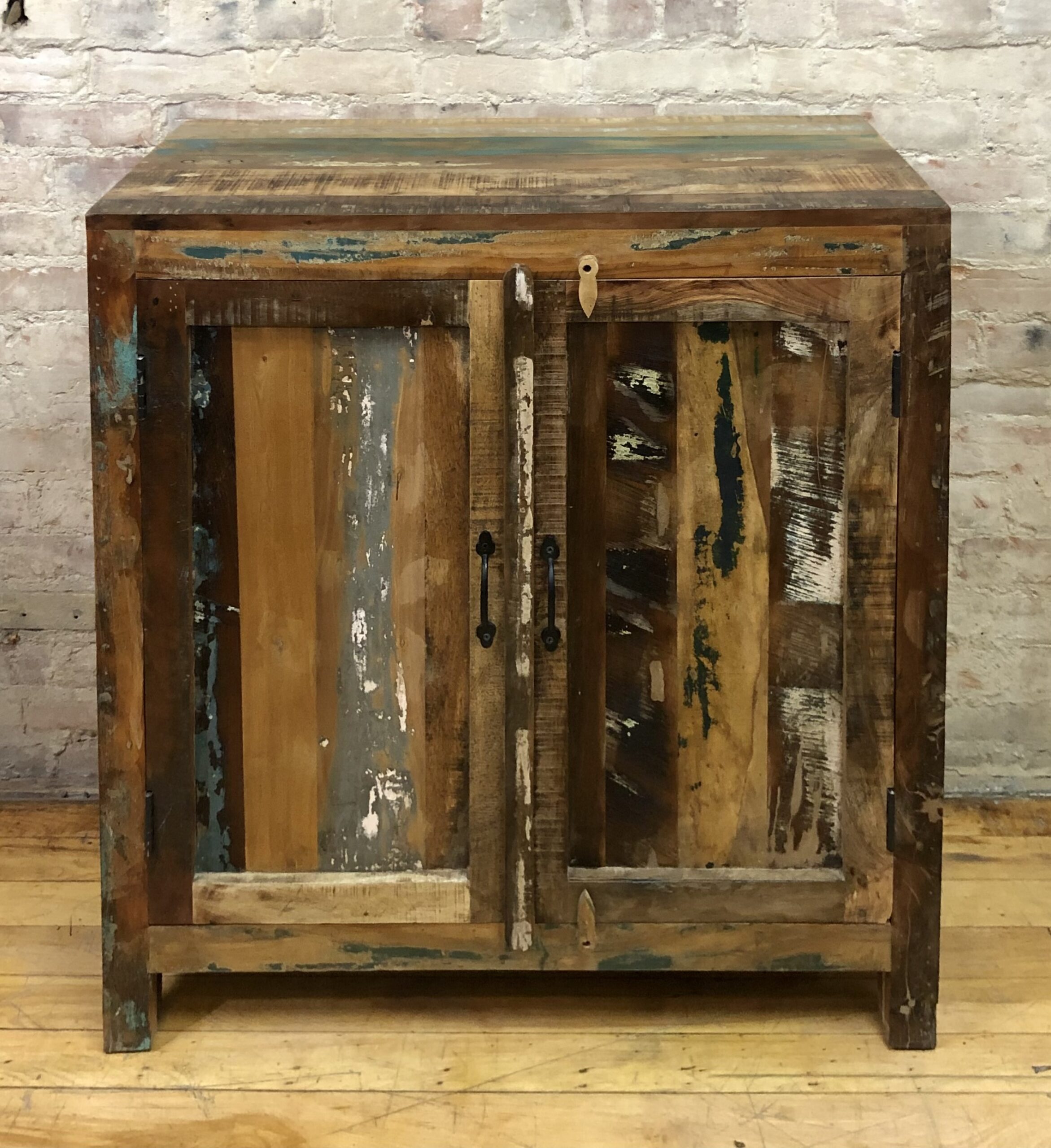 SIDEBOARD – RECYCLED WOOD – TWO DOORS