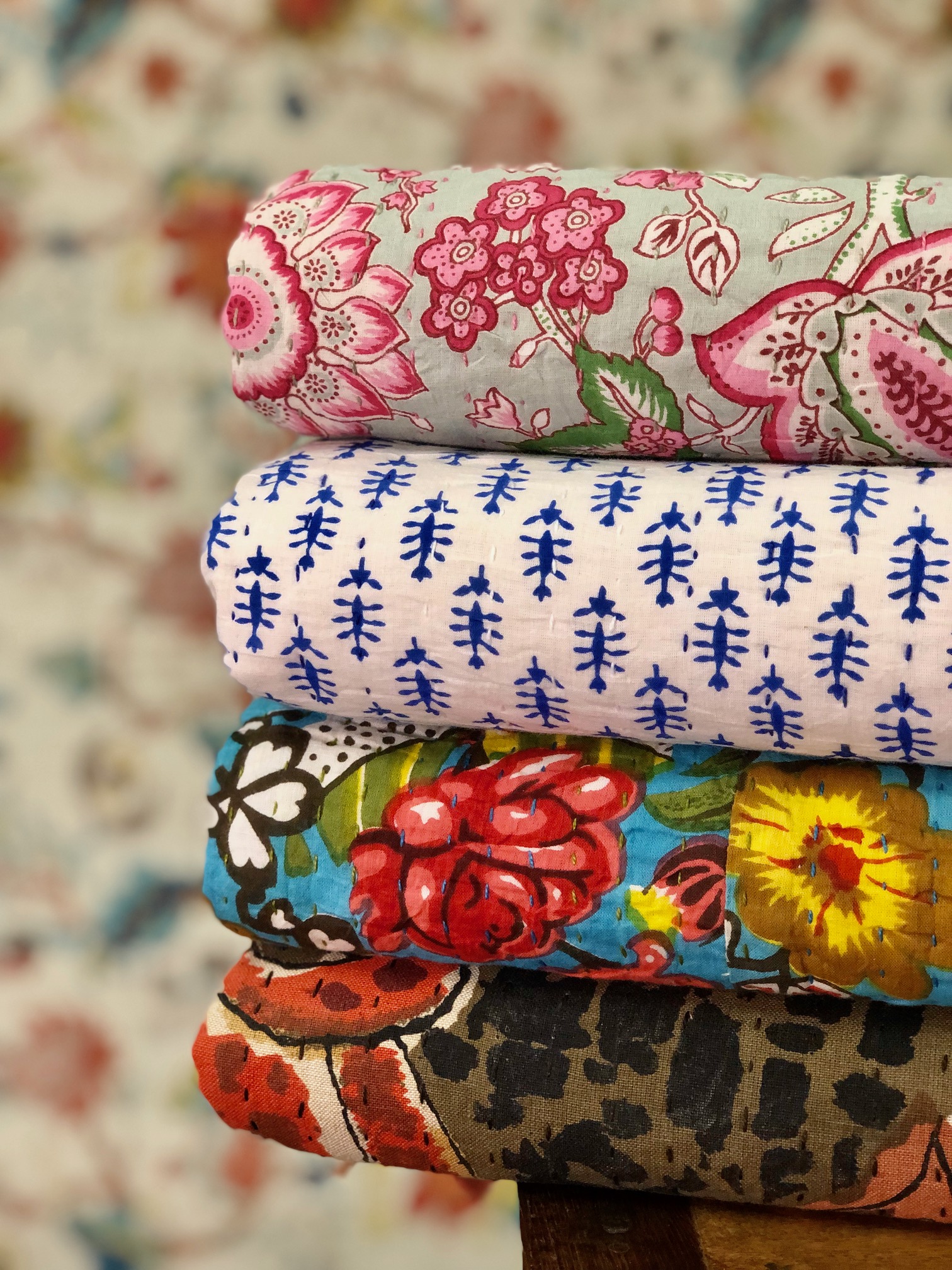 BEDCOVER – 100 % COTTON – PRINTED / HAND STITCHED