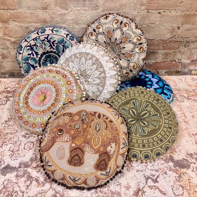 CUSHION – EMBROIDERED