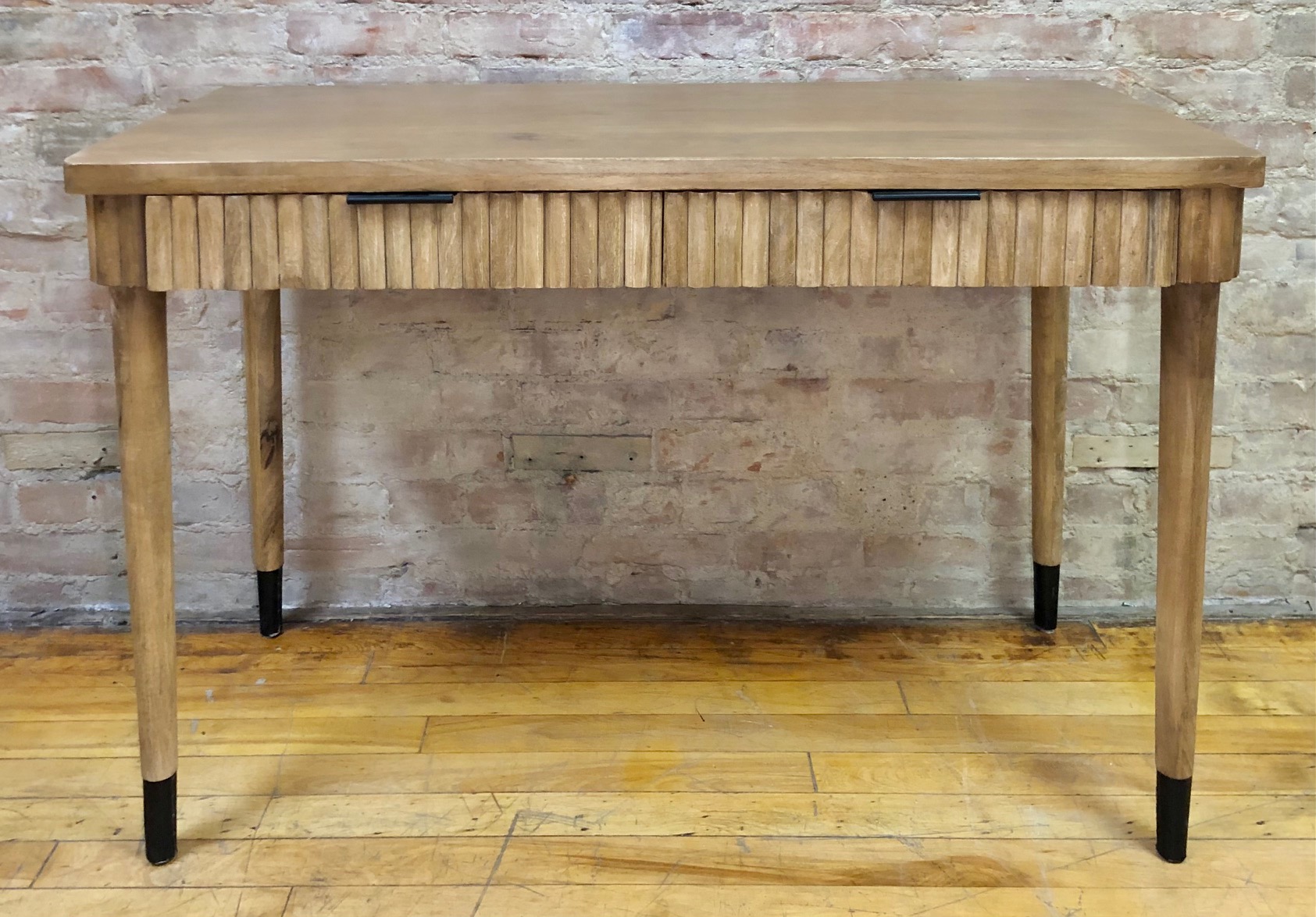 CONSOLE / DESK – ROUNDED DRAWER DETAIL