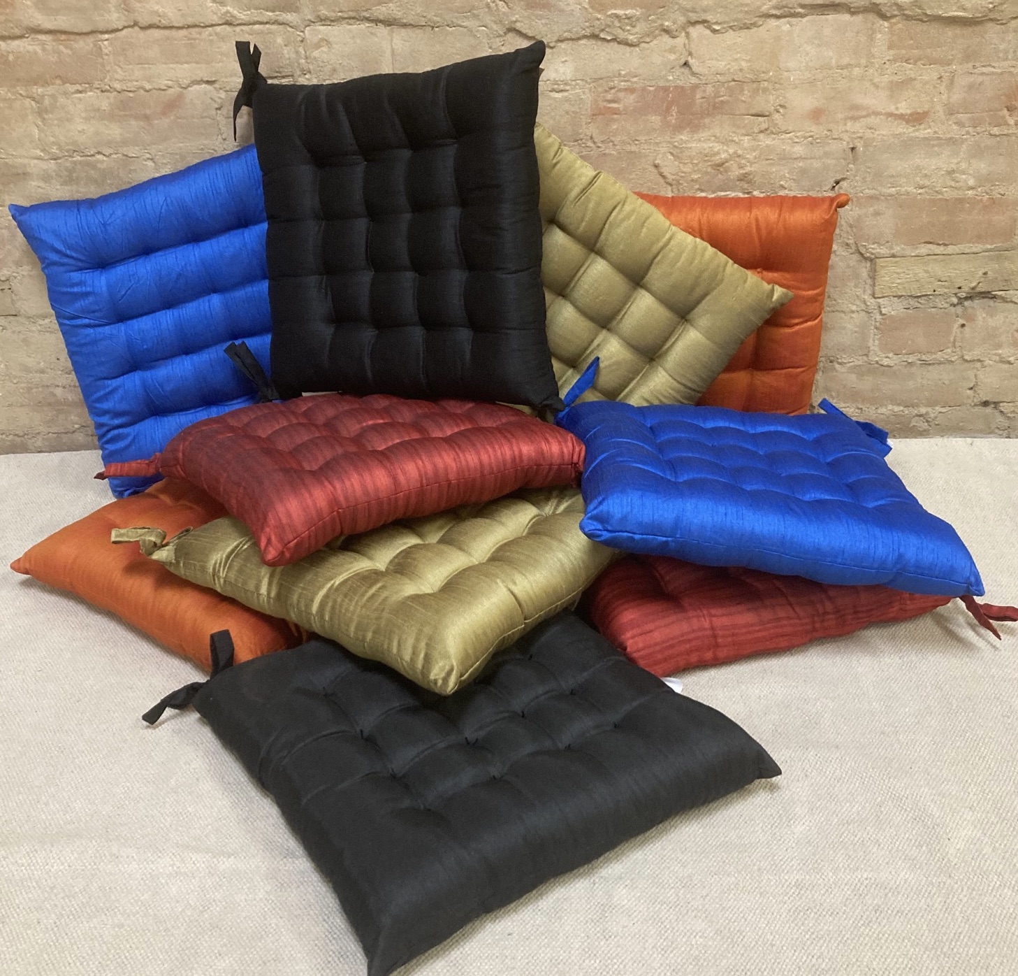 CUSHION – CHAIR PAD – SOLID COLOURS