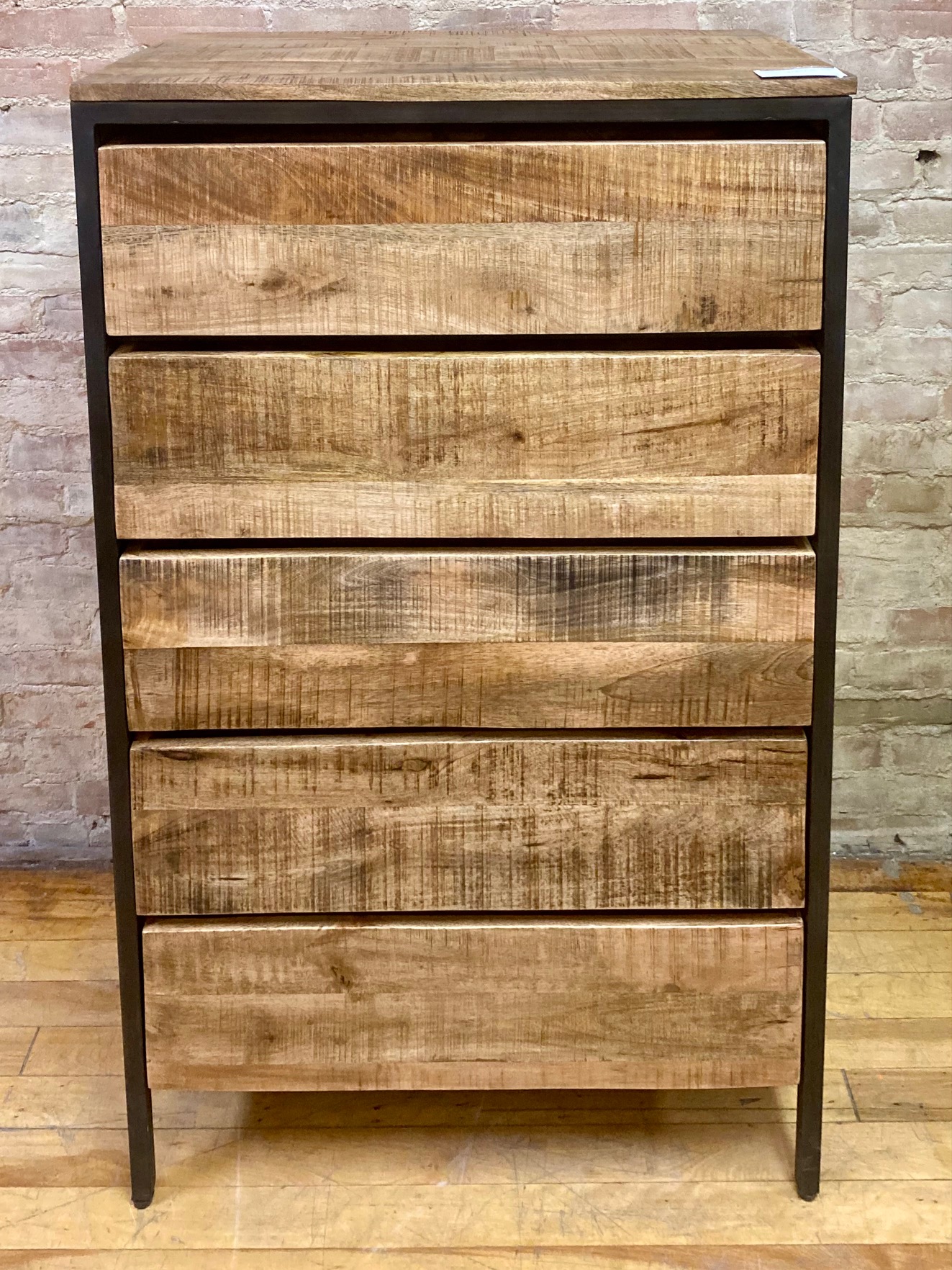 DRESSER – MANGO / IRON – FIVE DRAWERS