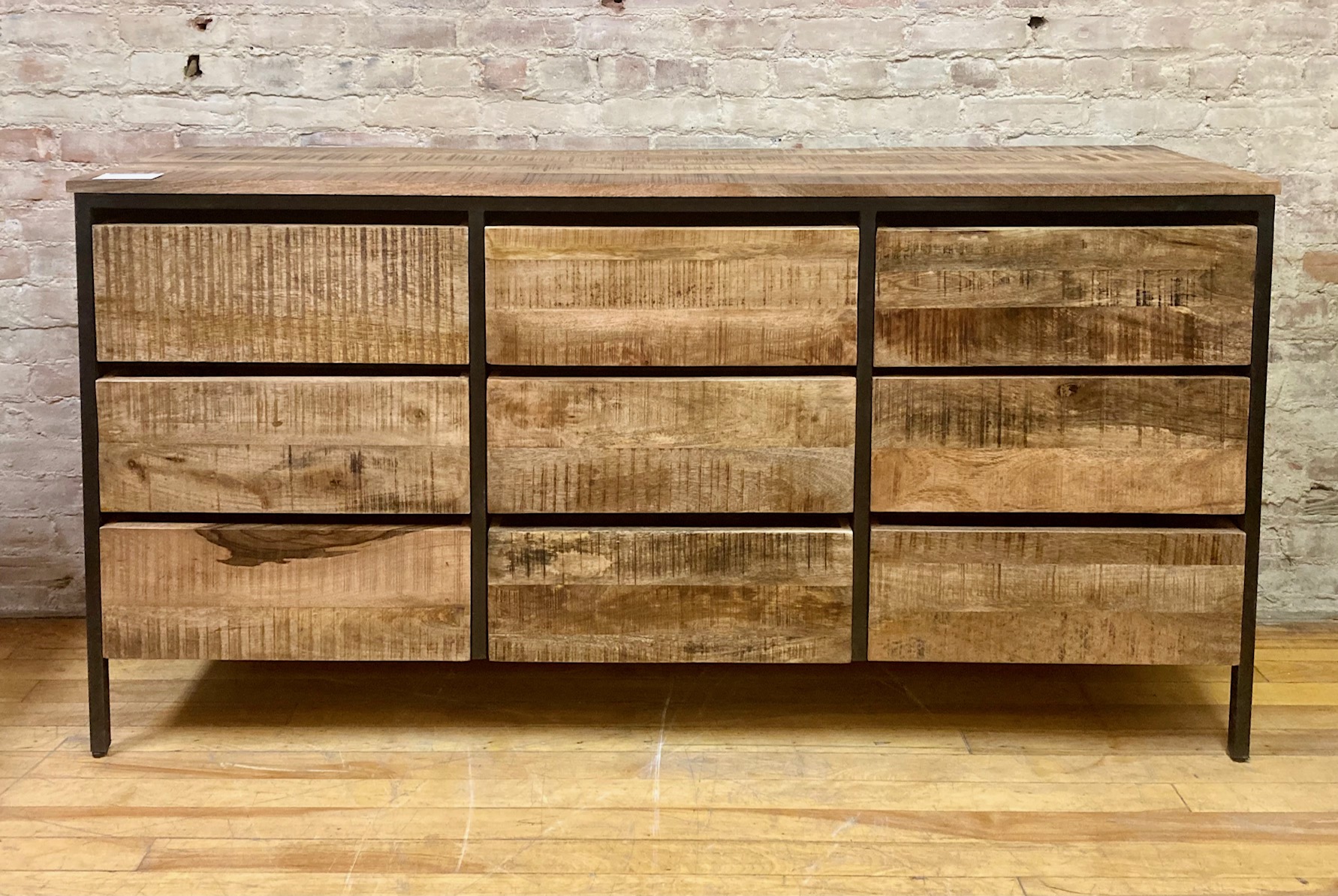 DRESSER – MANGO / IRON – NINE DRAWERS