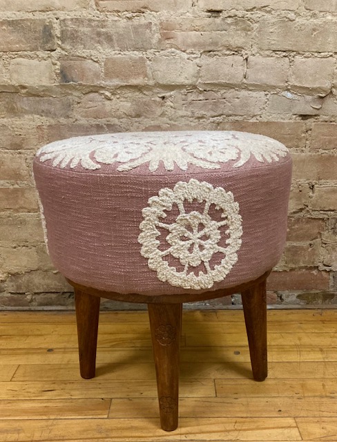 STOOL – COTTON TEXTURED EMBROIDERY
