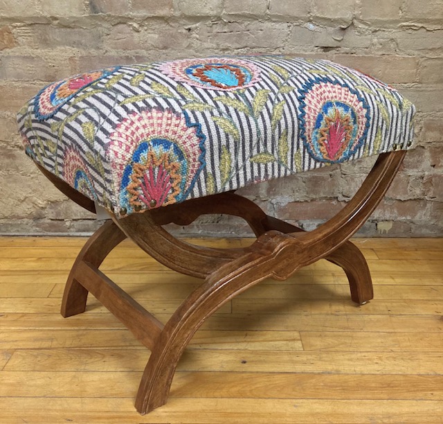 STOOL – WOODEN ARCHED FRAME – STRIPE PRINT+ EMBROIDERY