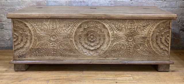 BOX –  HAND CARVED MEDALLIONS