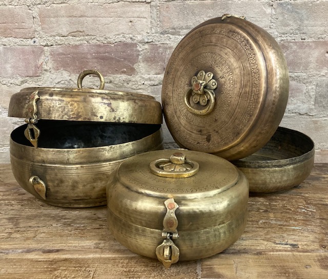 BOWLS – VINTAGE BRASS DETAILED – CHAPATI BOWL