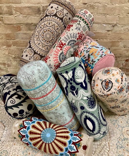 BOLSTERS – ROUND